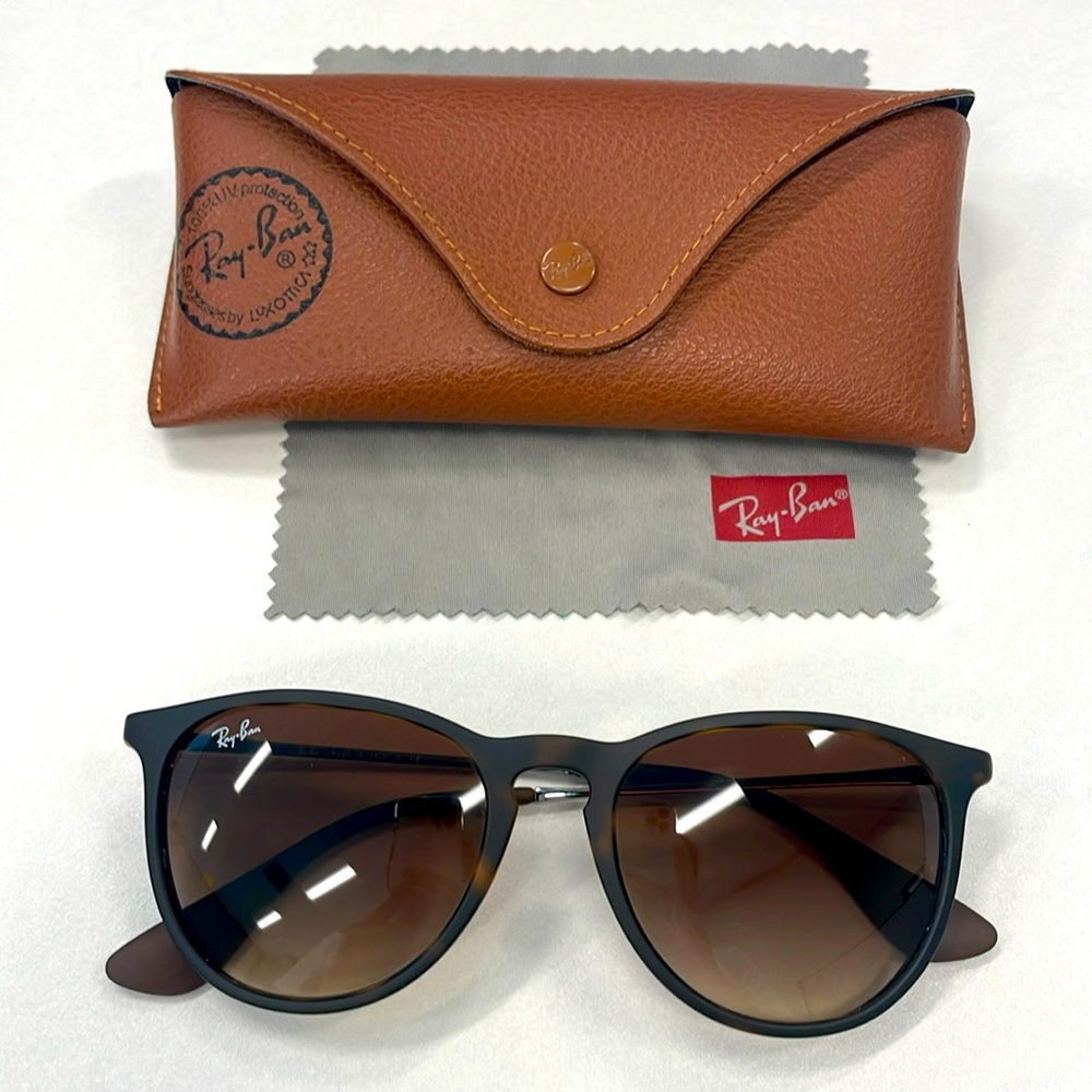 Ray-Ban sunglasses 54mm made in Italy